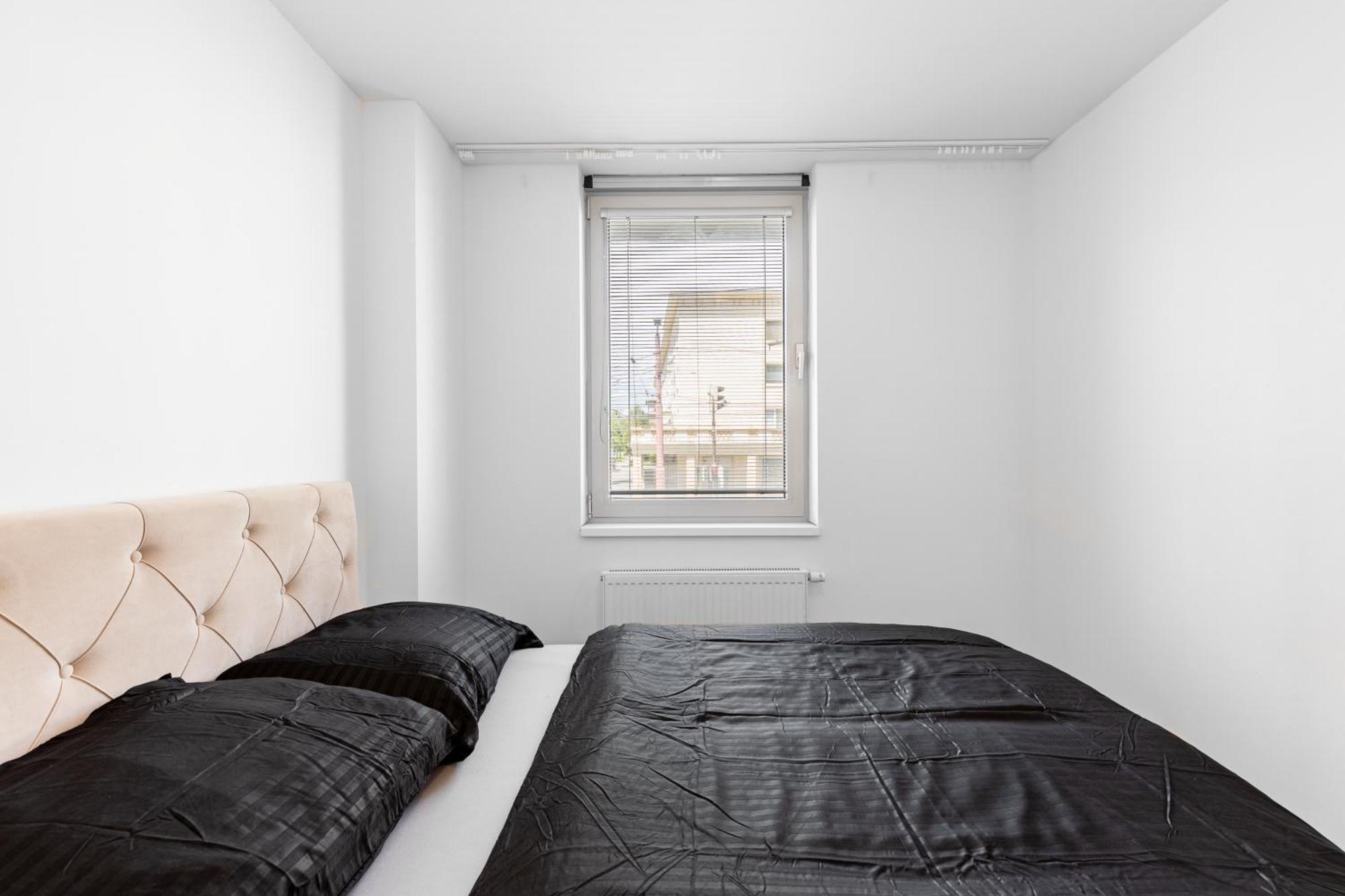 Leo Apartment - Ac & Free Parking Bratislava Eksteriør billede